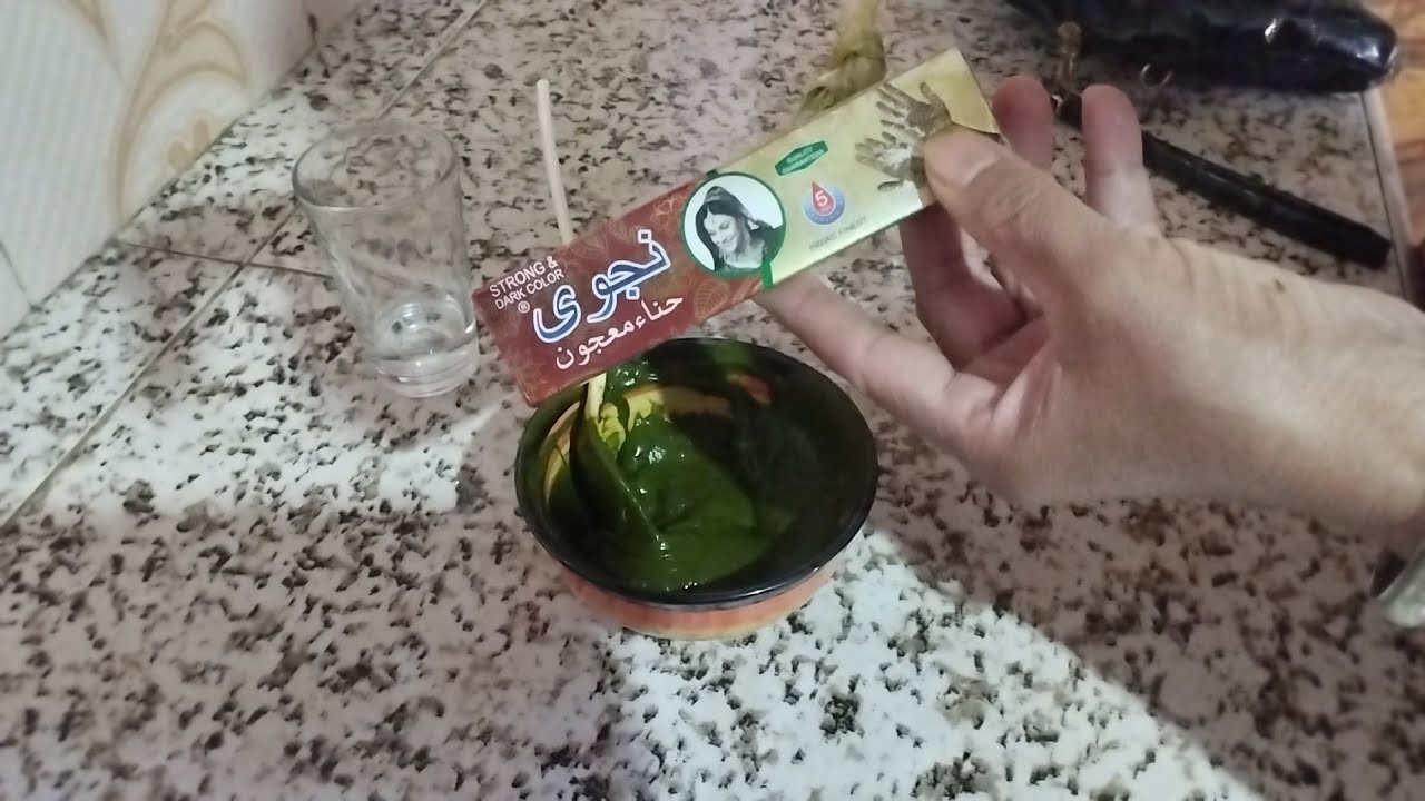 طريقة جديدة واعرة في تخليط الحناء تعطي لون كيحمق،👍