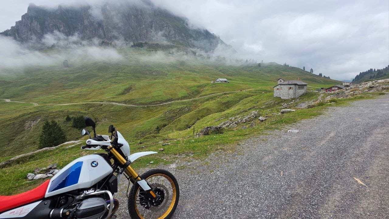 R12 G/S on Tour 🛣️ Pragelpass