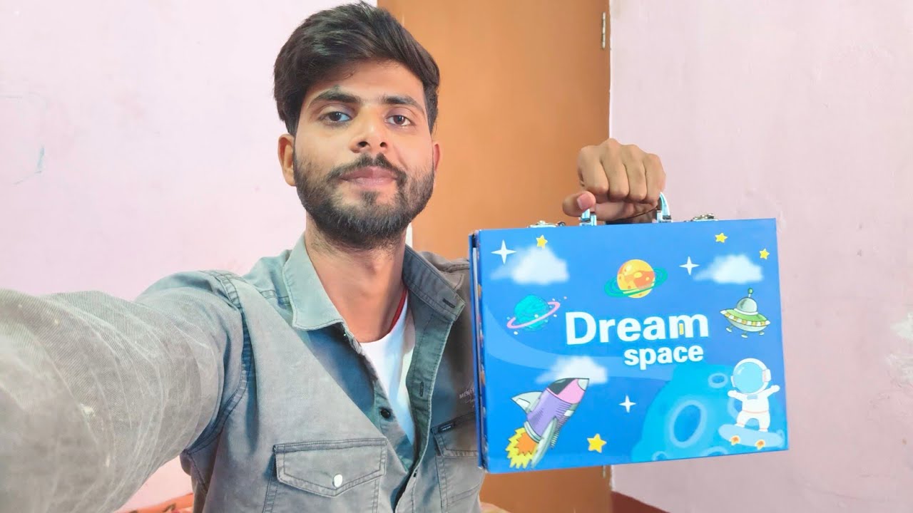 Itna Bada Box Ke Andar Kay Hai | Mitthu Ka Sab Se Bada Box