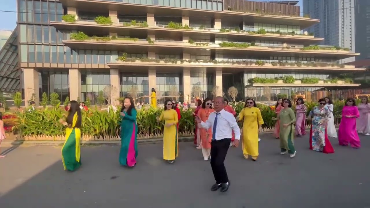ngày 2 tháng 2, 2026