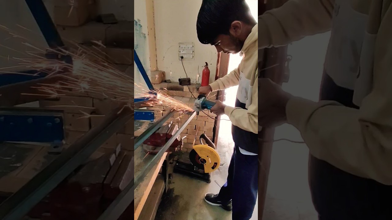 Job Hand Grindering working Motor Mechanic 🚜 Vehicle @mmv6330#grinding#job#mechanic