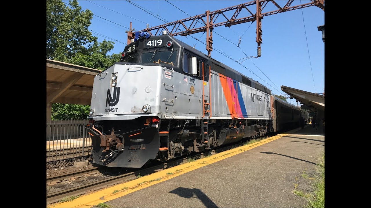 NJ Transit HD 60fps: RARE EMD F40PH-2CAT 4119 On The Bay Street Shuttle (8/5/18)