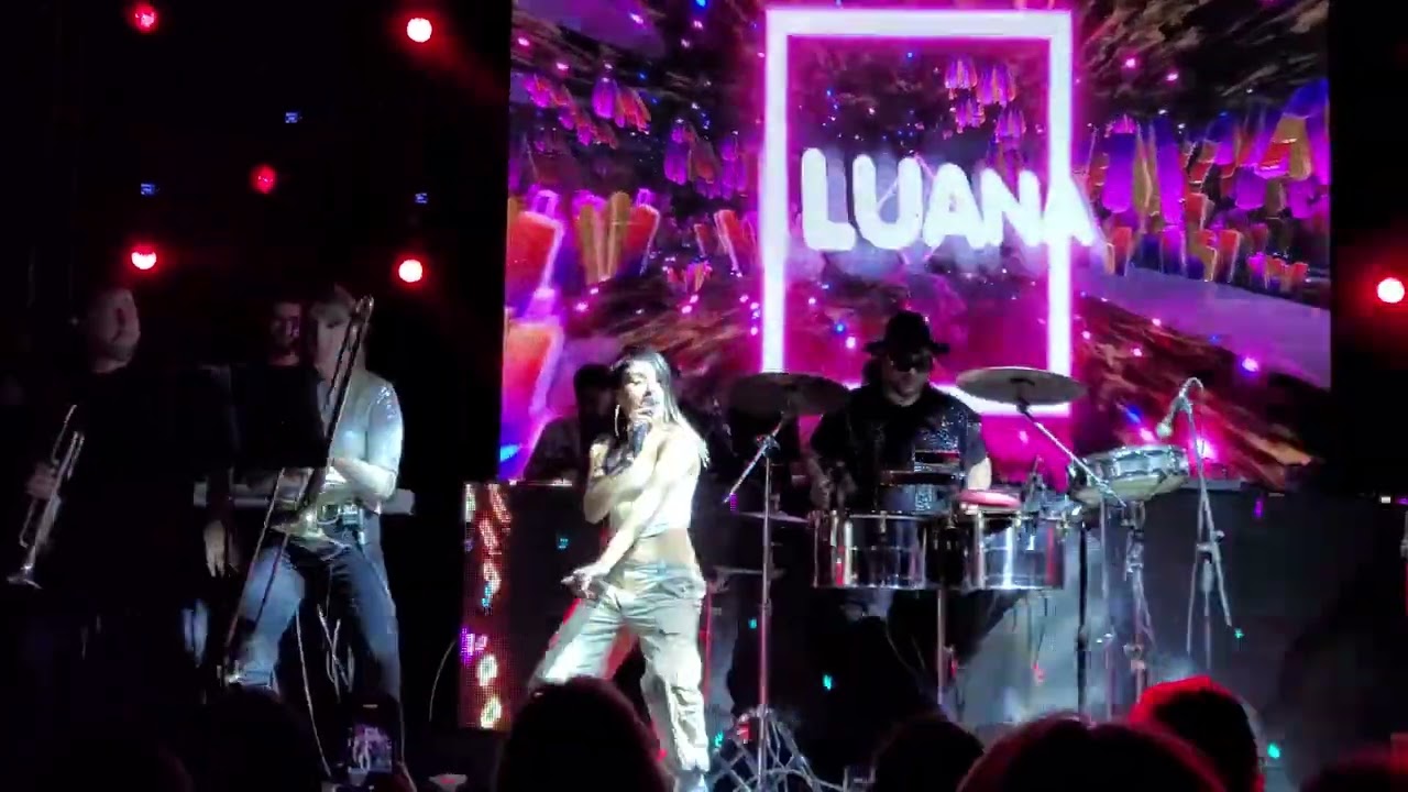 Luana - Amarte No Se Olvida (En Vivo)