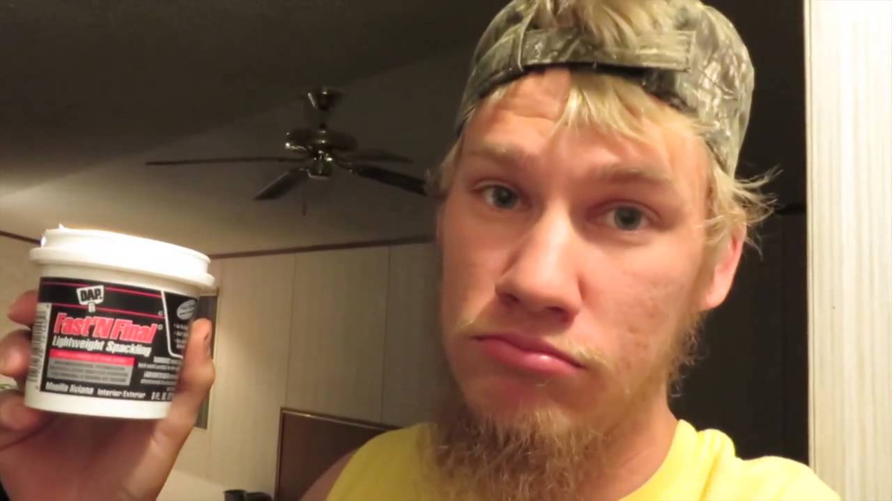 I'M PAINTING MY HOUSE!!