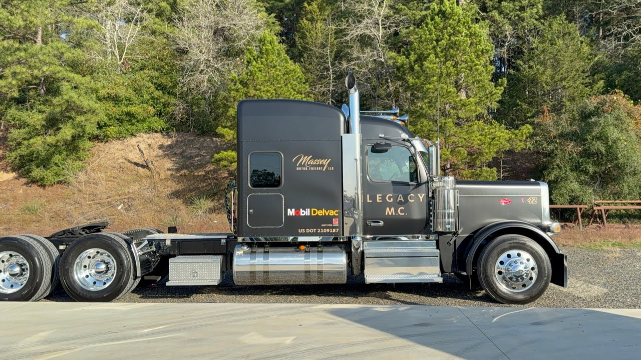 Stockville presents Peterbilt 589’s to Legacy MC Nascar Team