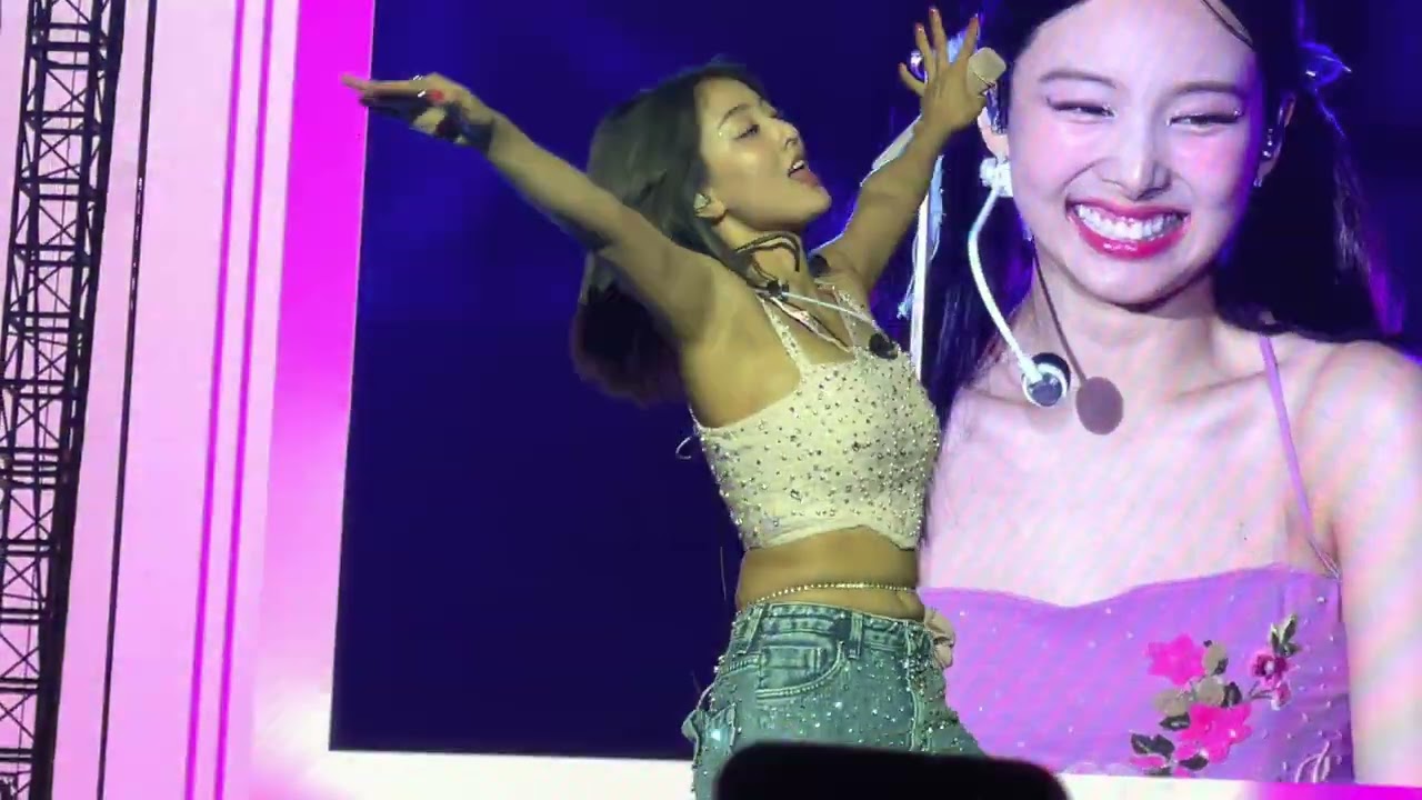 TWICE JIHYO FANCAM 4k 60- Knock Knock (6/10/2023)