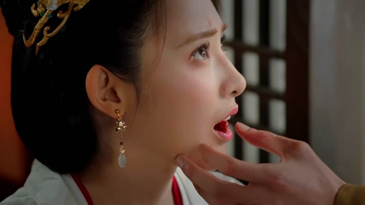 东宫撒糖！太子妃生病嫌药苦，太子陪她喝药，亲手喂糖甜到心尖上！ 😋 chinese drama