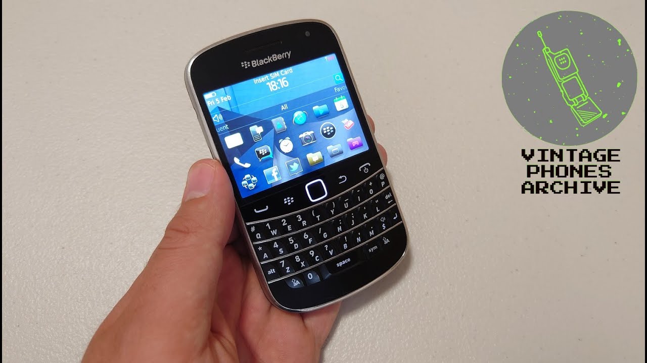 Blackberry Bold 9900 Mobile phone menu browse, ringtones, games, wallpapers