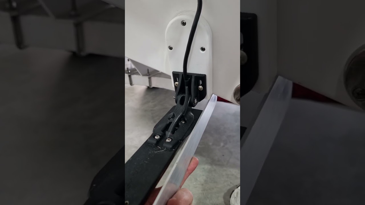 Transom mount Transducer