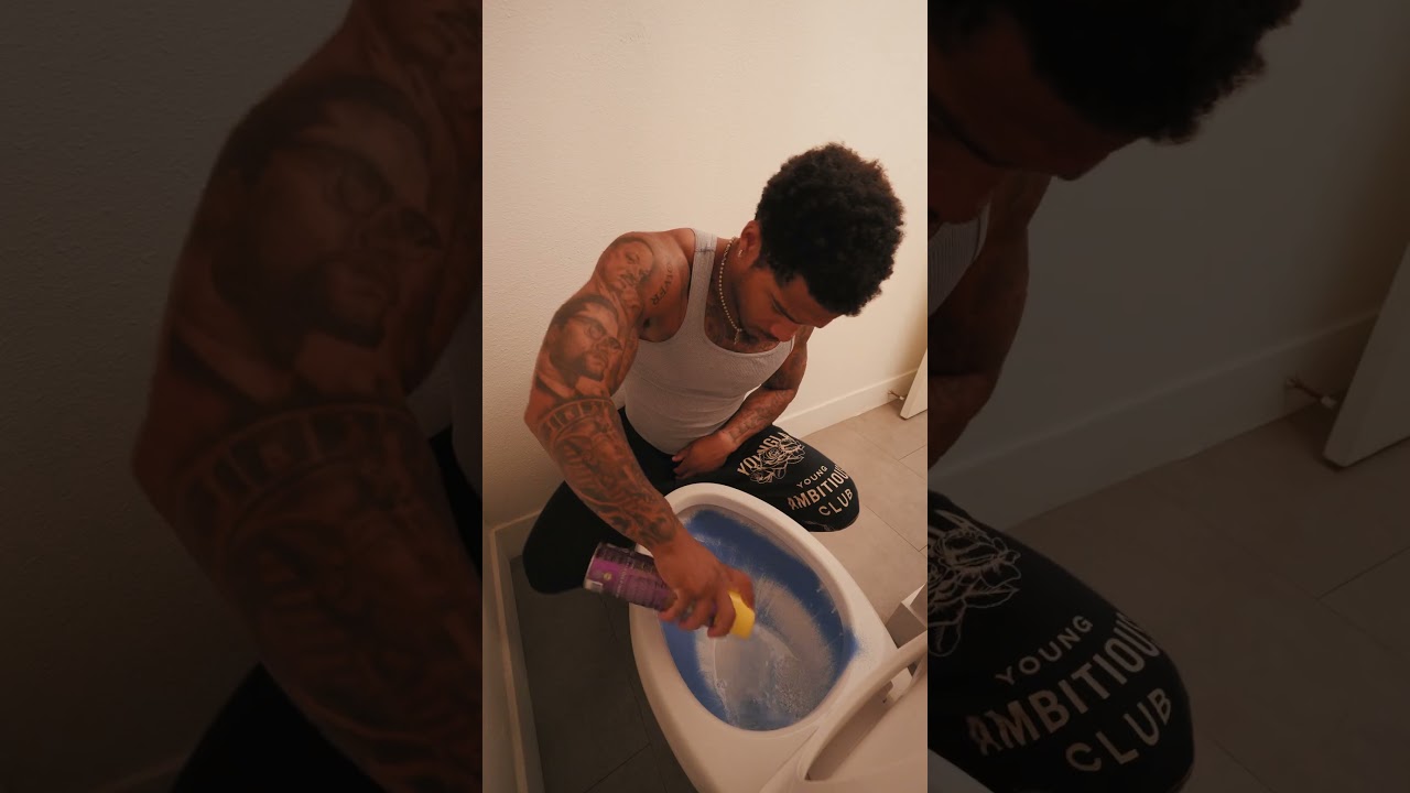 Clean with me 🧼 #apartment #cleaning #dailyvlog #contentcreator