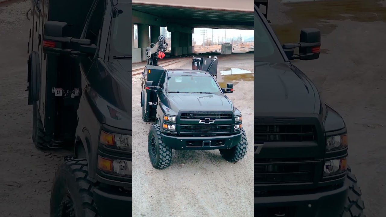 Gimme one of those! Chevy 6500 w/11&rsquo; crane body. #chevytrucks #diesel #truck