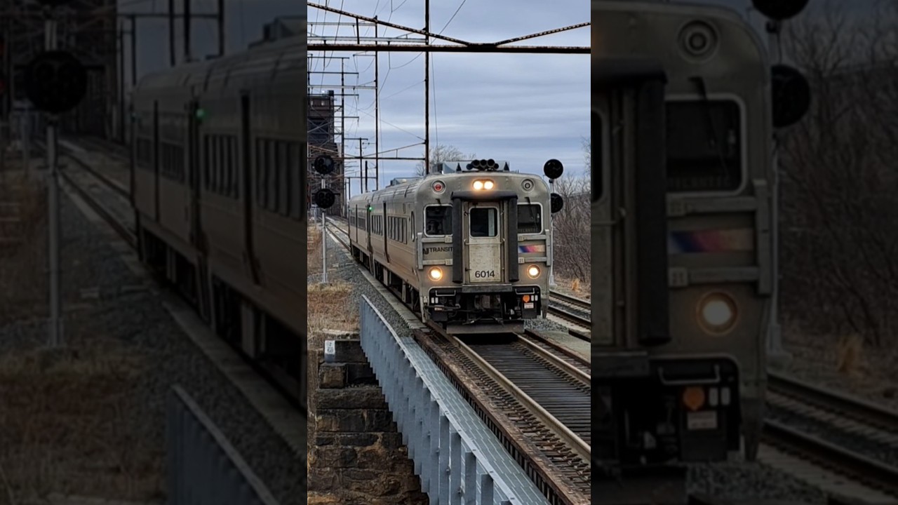 NJT Alantic City Line Train Pulls into PSTC #newjerseytransit #americanrailroad #newjersey #shorts