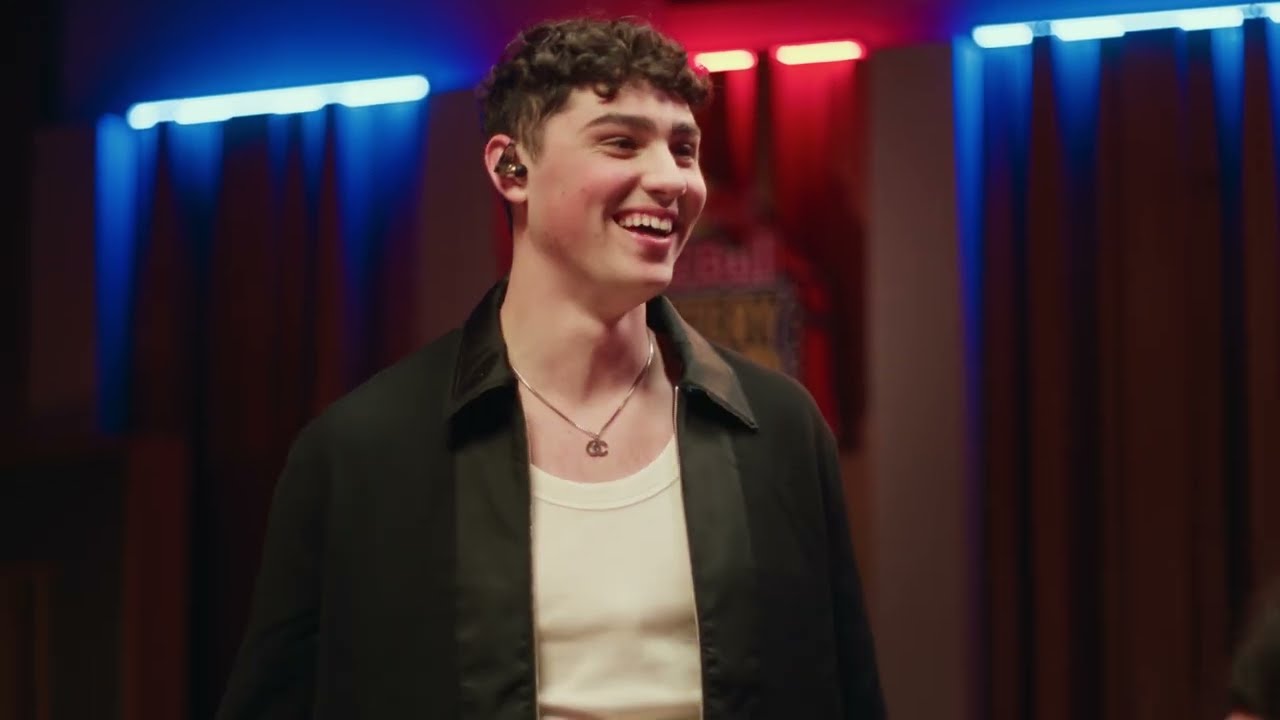 OLIVER CRONIN - Hello Goodbye ft. Red Bull Mystery Band