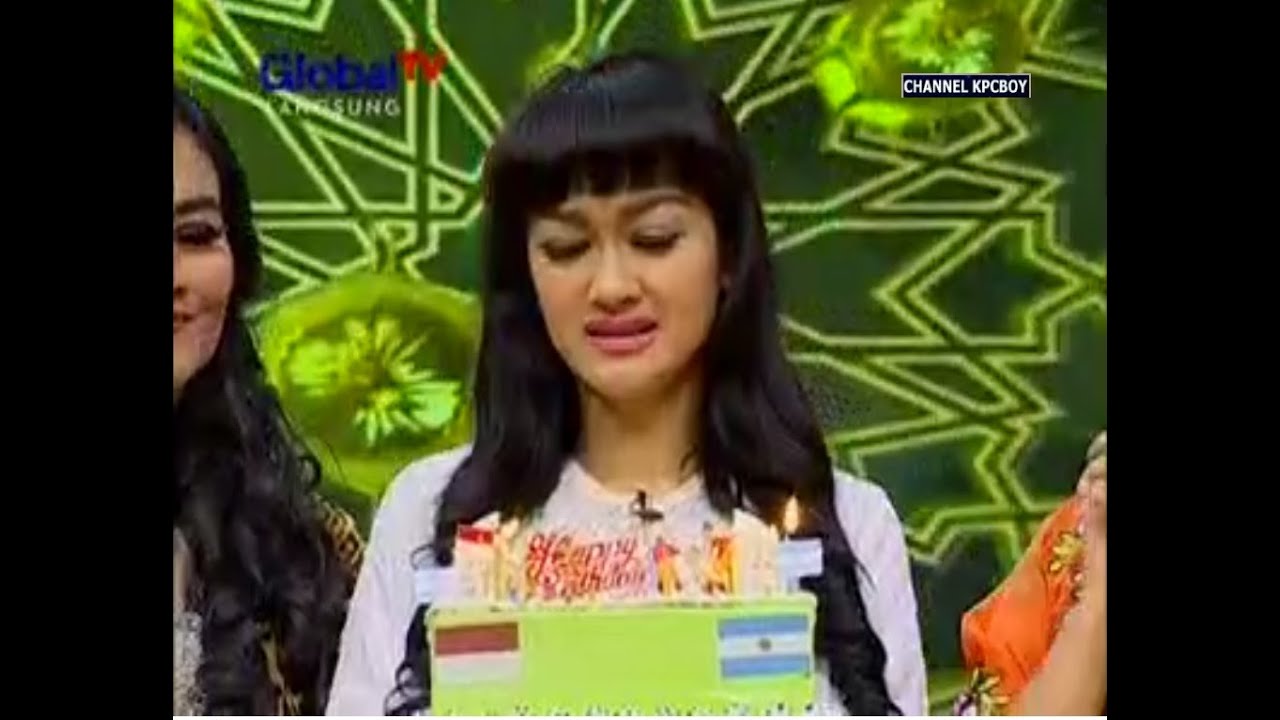 Julia Perez Dapat Kejutan Ulang Tahun ke-35 16 Juli 2015