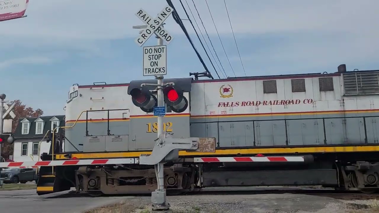Alco RS11 on the Falls Road Railroad