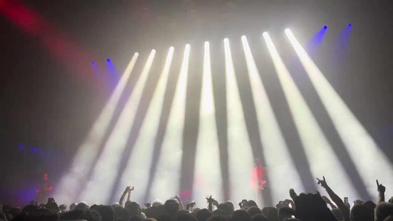 Blink-182-Wishing Well(Live at Hard Rock Hollywood,FL)