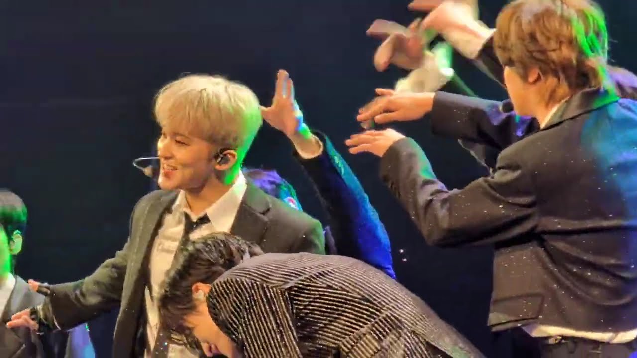 NCT DREAM (K-POP SENSATION) JINGLE BALL 2023 ATLANTA (1st Row View)
