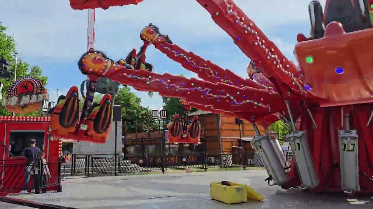 Air Maxx - Dotremont Meifoor Brugge 2025 #meifoor #kermis #brugge