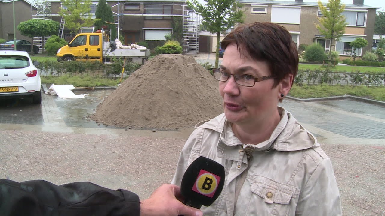 Gratis zandzakken voor kletsnatte inwoners Werkendam