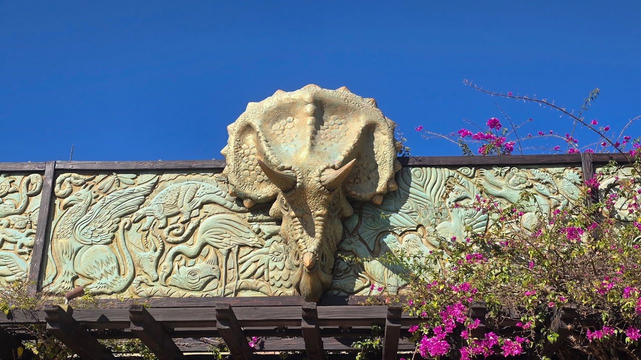 Disney's Animal Kingdom entrance 