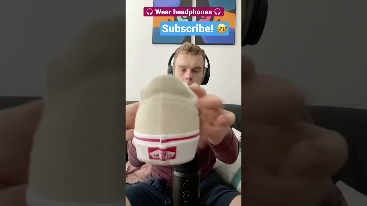 [1 minute ASMR] Vans - Shoe Sounds