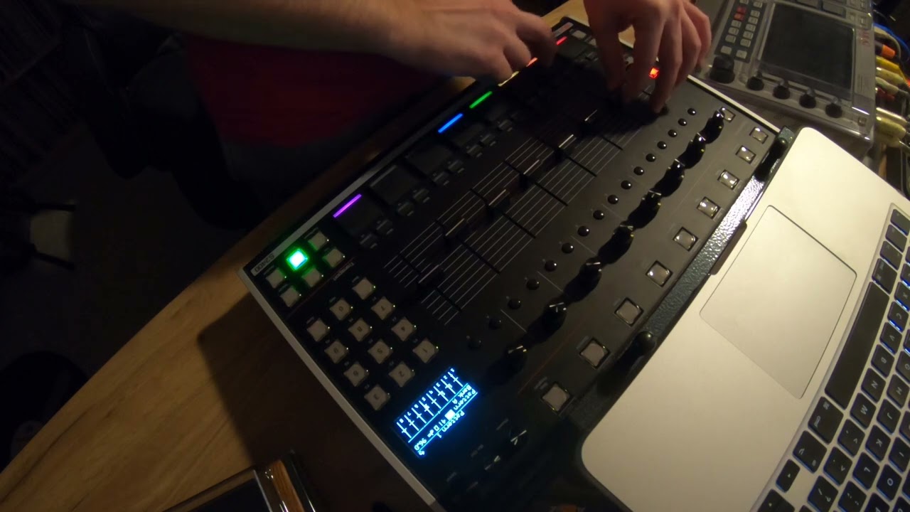 chentek - s2400 Isla Instruments raw beatmaking video