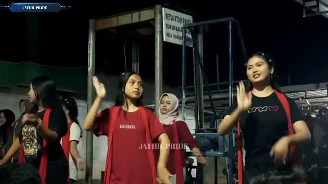 TAK TERDUGA AKSI JATHILAN REOG PONOROGO BIKIN PENONTON TERKEJUT SAMPAI BERTERIAK 😱