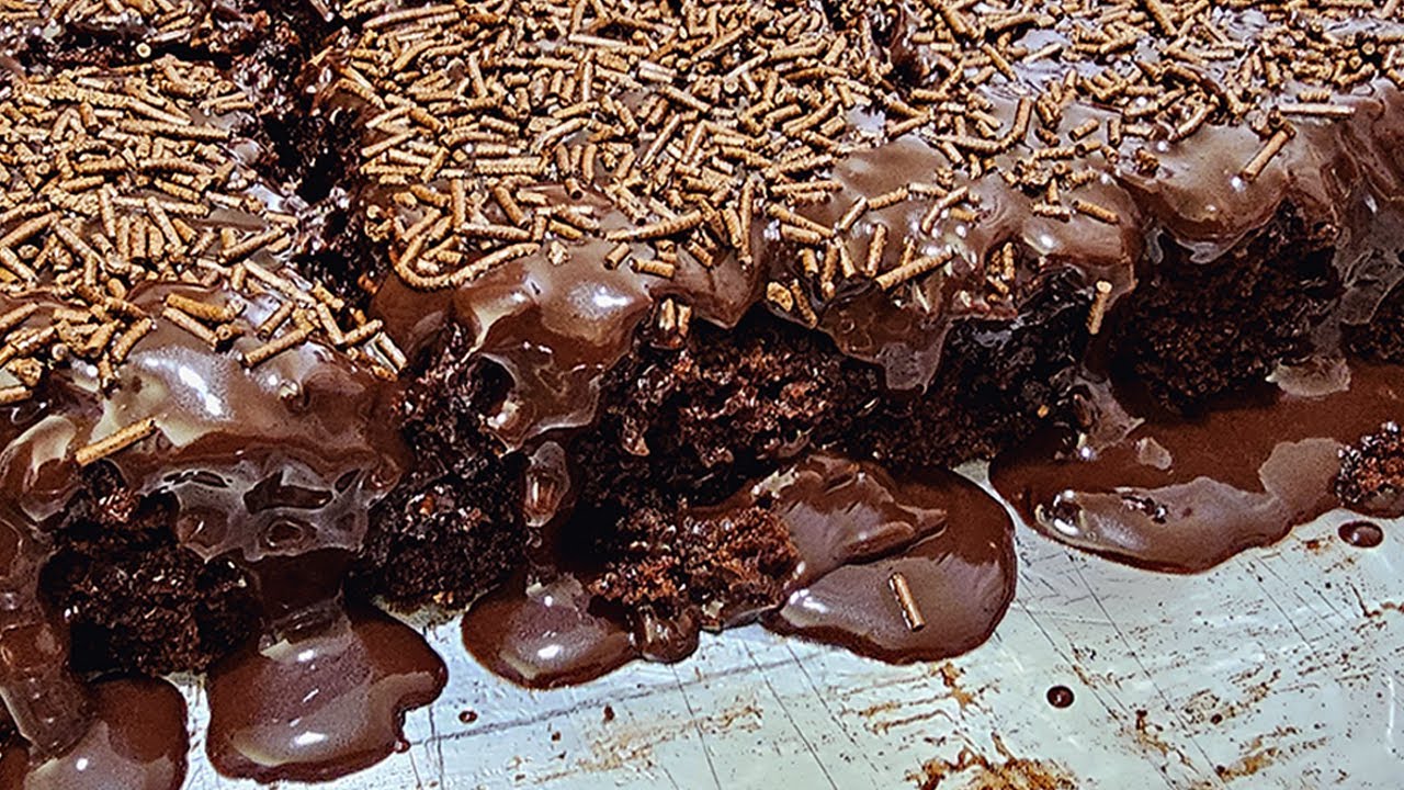 BOLO NEGA MALUCA DE CHOCOLATE FOFINHO