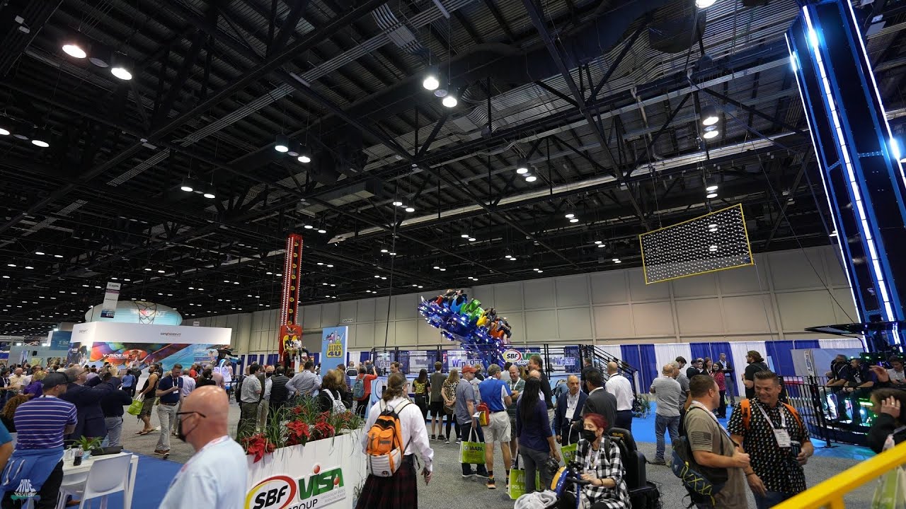 SBF / Visa Rides - IAAPA Expo Orlando 2021 #minibreakdance #spinningcoaster #droptower #wipeout