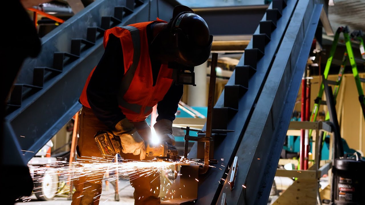 Строительный проект компании Carlson Construction преодолел половину пути.