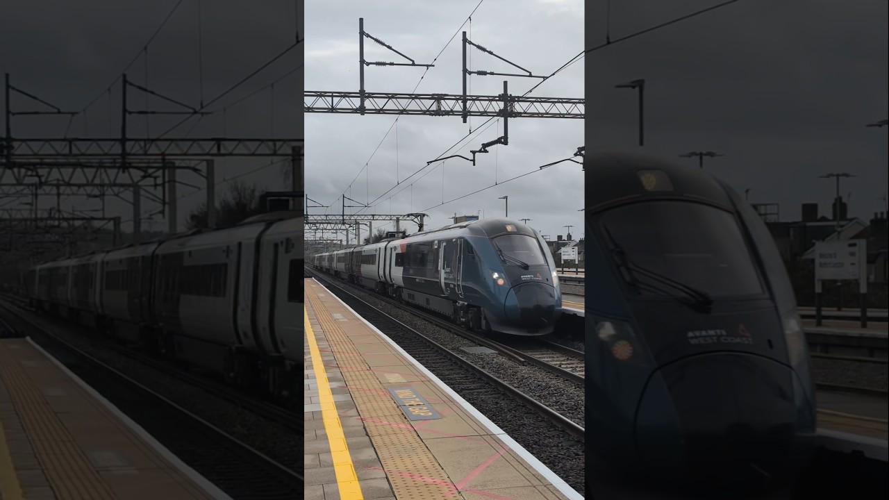 807 001 passes through Watford Junction 8/12/25