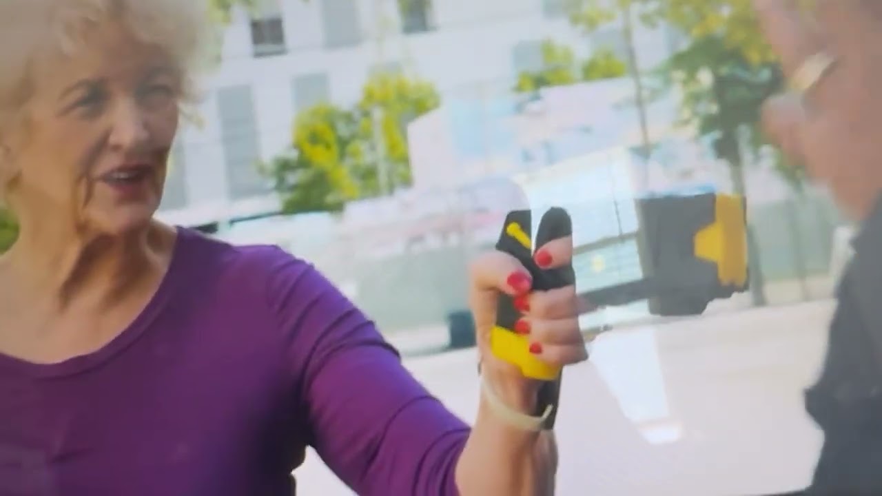Karen accuses black man for stealing. What happens next is crazy