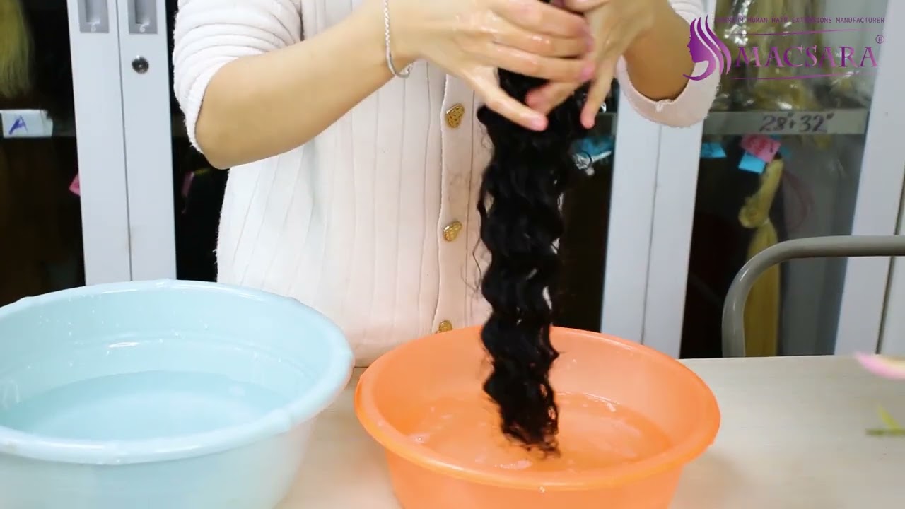 How to wash your loose wavy hair natural colour