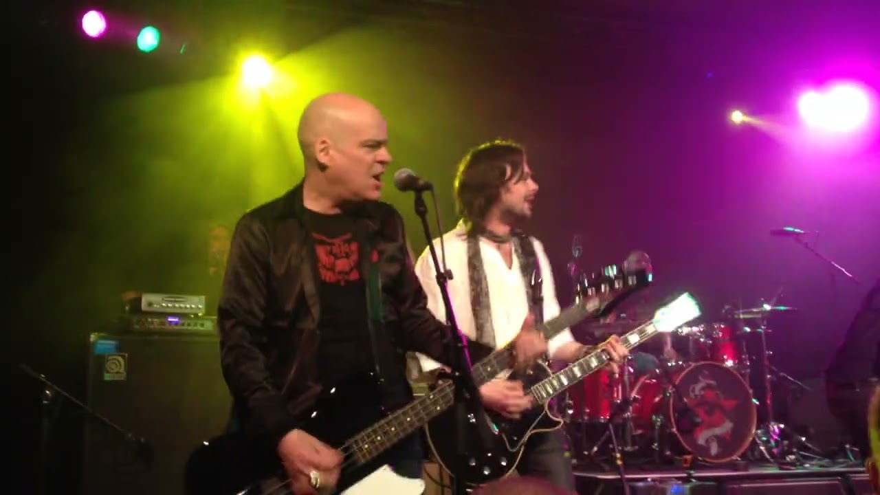 From The Alarm - It's Not The End Of The World (The Gathering 23,  Llandudno 01.02.15)