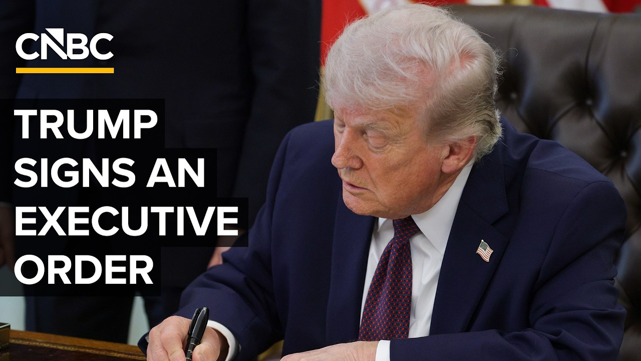 President Trump signs an executive order at the White House &mdash; 8/3/2026
