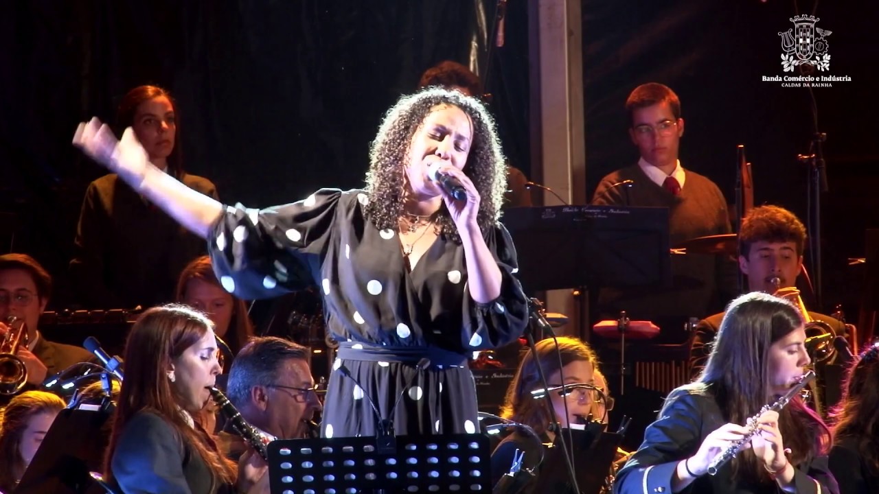 Oiça lá, ó Senhor Vinho, BCI Caldas, voz Júlia Valentim, dir Adelino Mota