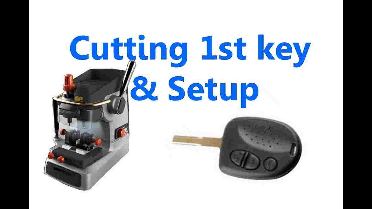 Condor XC 002 cutting a Track Key