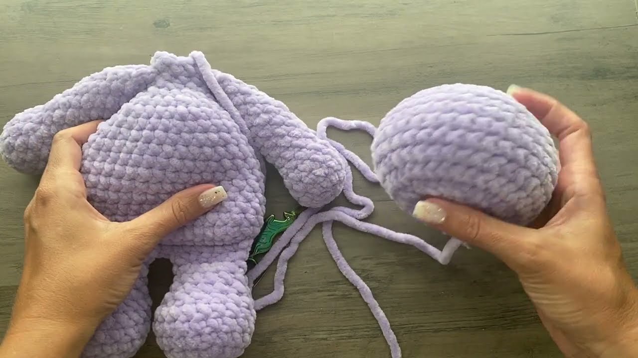 How to Shape the Head of Sleepy Bunny - Loops by Emmie Lou