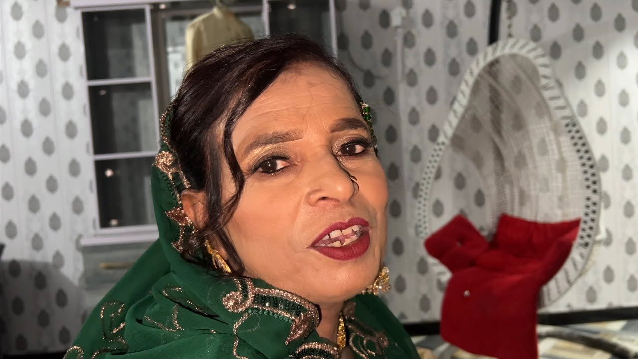 Mahndi Ke Leye Sub Ne Teyari Mukamal ker Lei 🥰