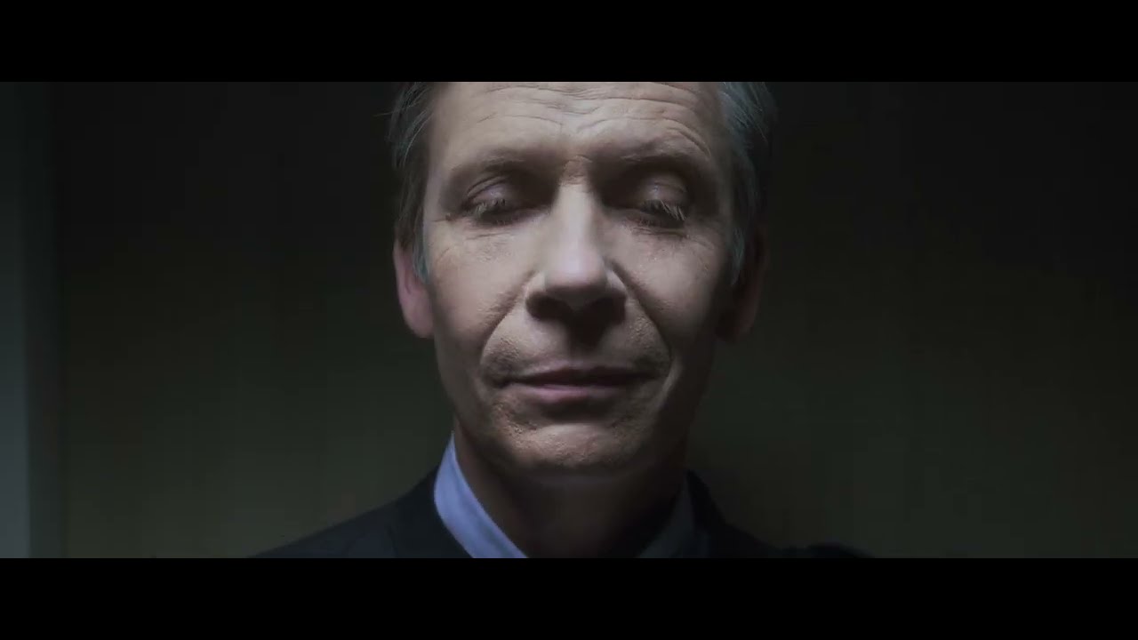 LA MANOEUVRE - Victor Azoulay