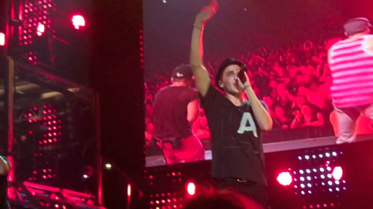Big Time Rush - Theme Song 7/5/12 Columbus OH