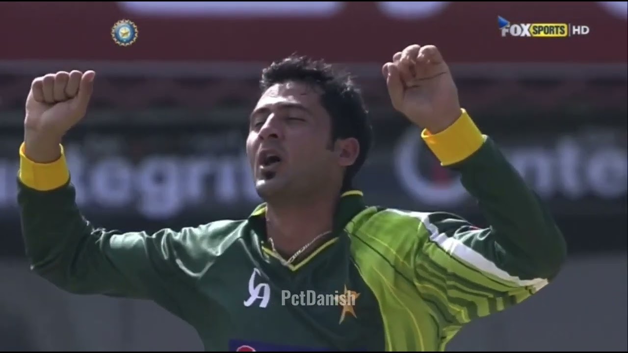 Junaid Khan VS Virat Kohli Ball by ball Highlights 💙🥂