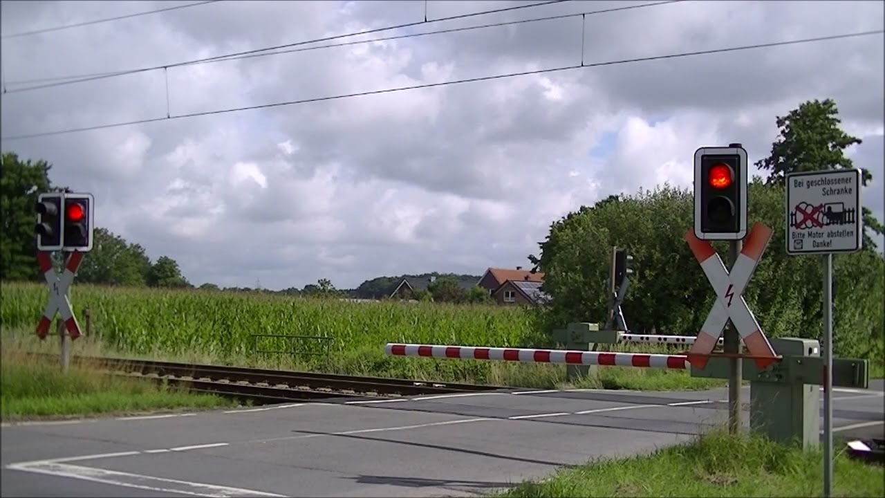 Bahnübergang Emsdetten (Teekotten) // German Railroad crossing // Duitse Spoorwegovergang