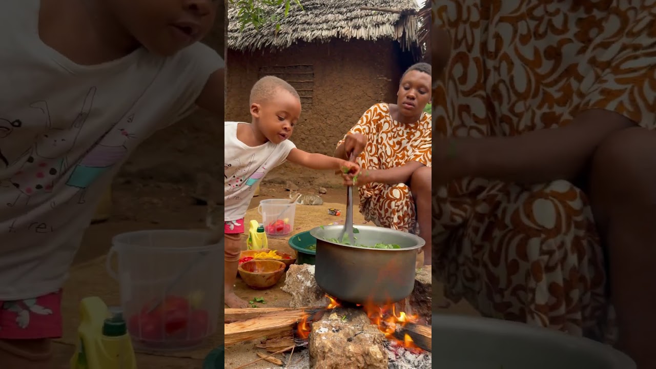 African Village Mum Prepares Delicious Lunch with Her Daughter | #AfricanVillage#VillageCooking