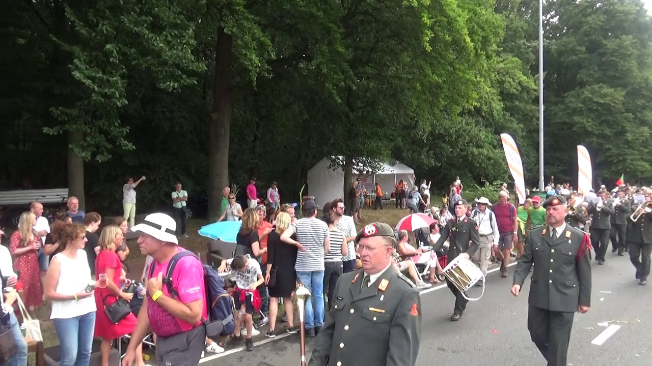 Intocht Nijmeegse vierdaagse 2019 KMKJWF deel 2