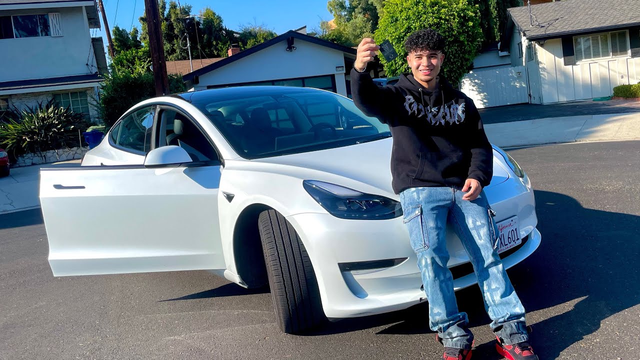 BUYING MY DREAM CAR AT 22!!!