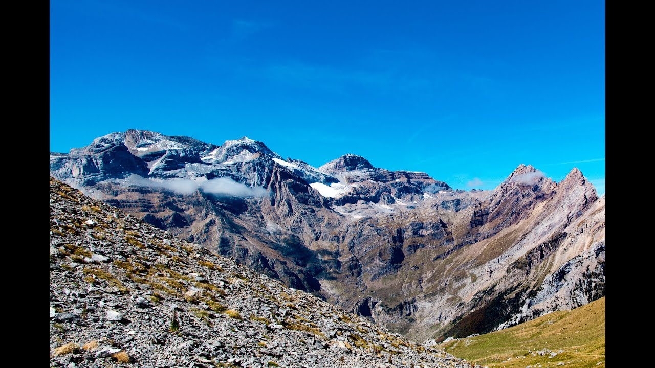 Face au Balcón de Pineta et au Mont Perdu par la piste de Espierba