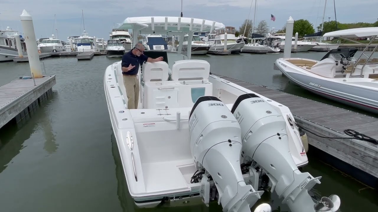 Stamas Yacht 33T Aventura Center Console Fishing Boat