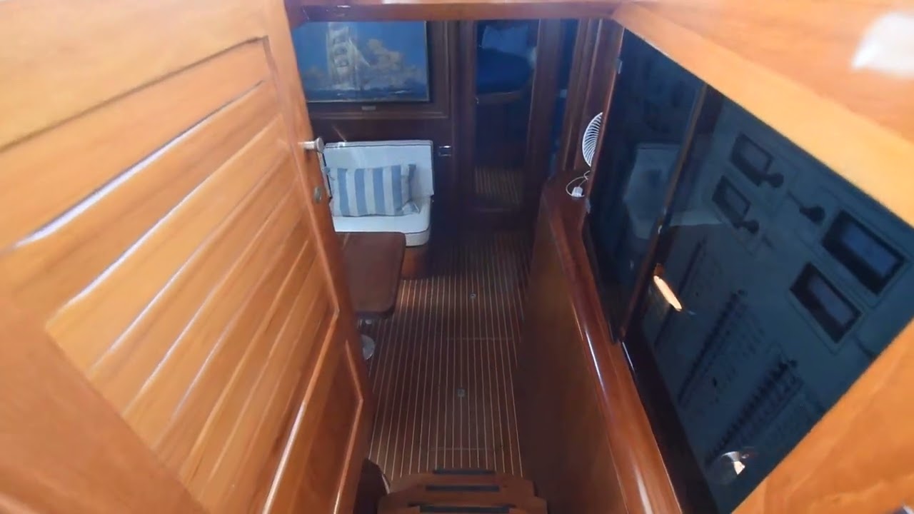 Apreamare 12 Cabinato for sale by YACHTS CO