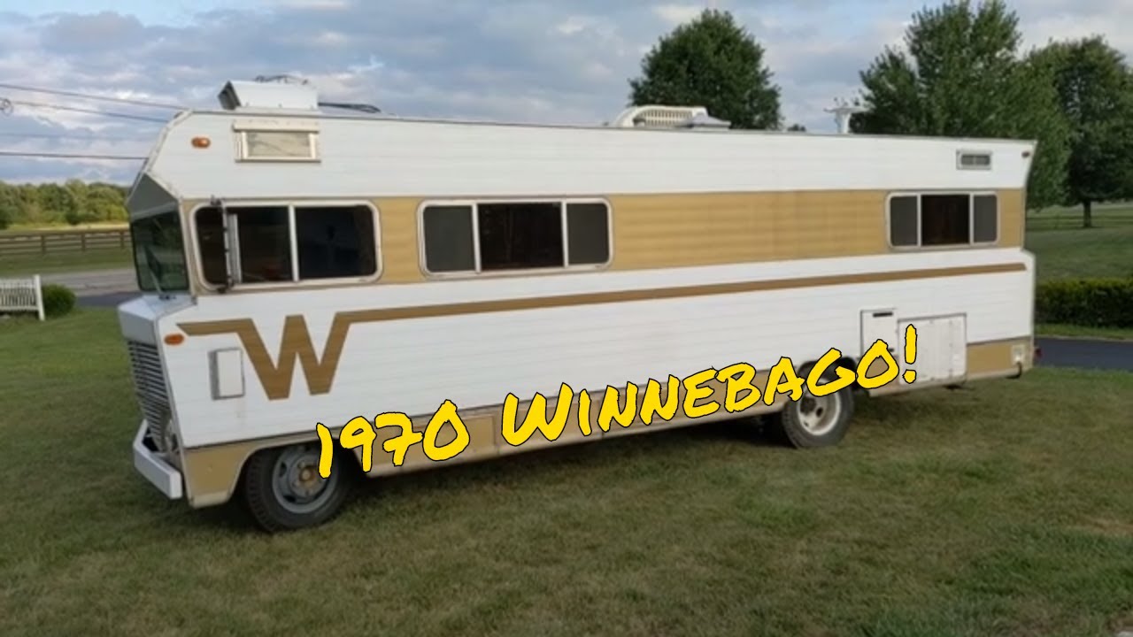 Прогулка по моему двухдверному автодому Winnebago Chieftain D27 1970 года.